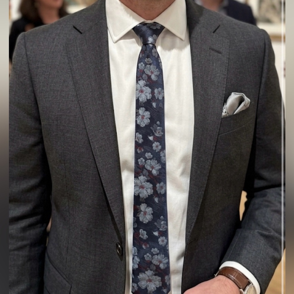 Burton Menswear London Navy & Grey Detailed Floral Skinny Tie-Exquisite Pattern